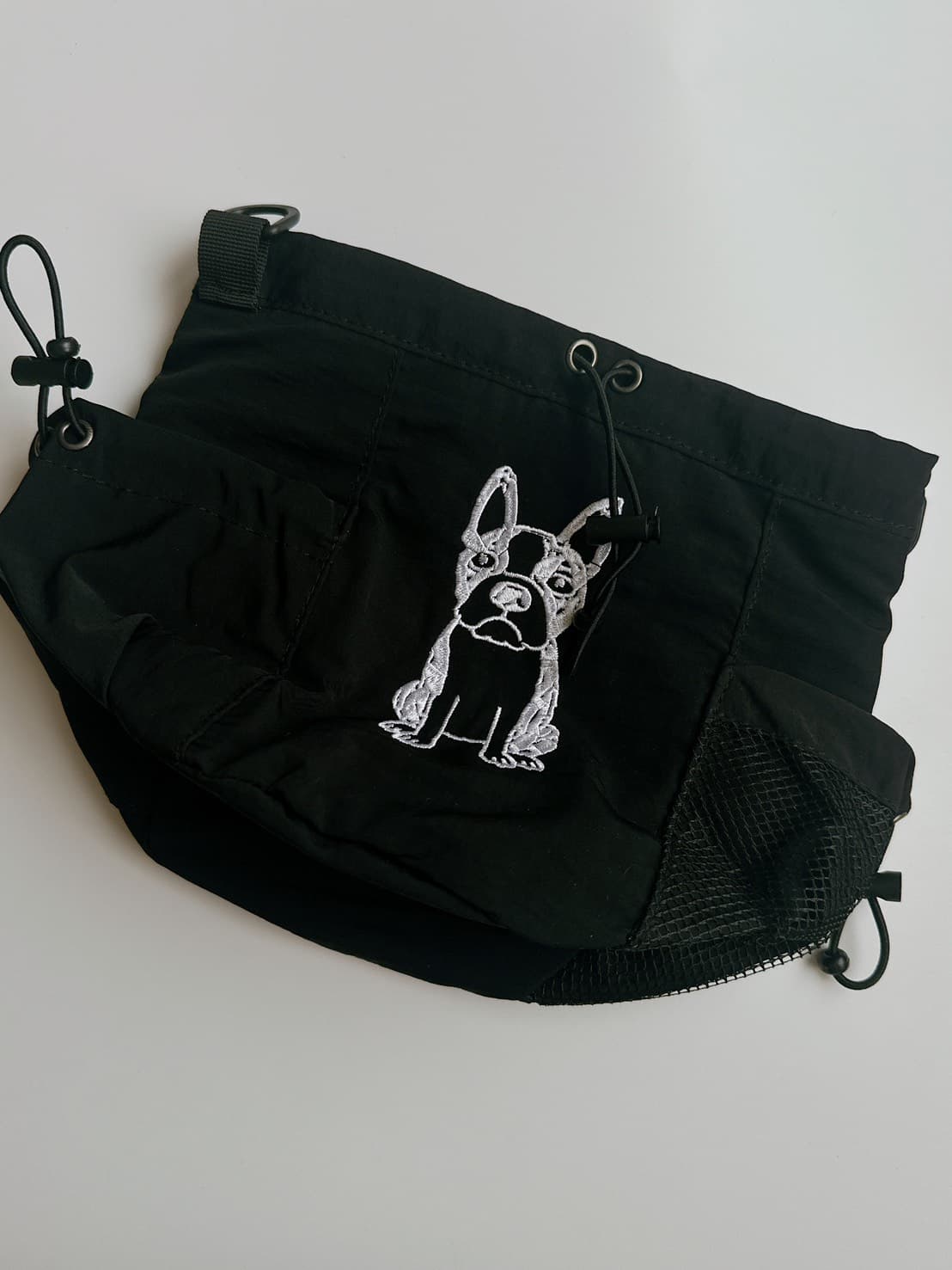 オリジナル刺繍バッグ — アイテムへのオリジナルデザイン刺繍